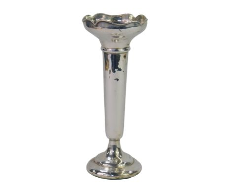 A George V loaded silver vase, of trumpet form, Birmingham 1924, 18cm high. 