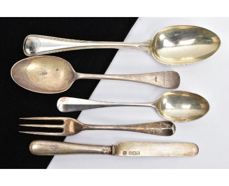 A SELECTION OF SILVER CUTLERY, to include a mid-Victorian reeded old English pattern, engraved crest to the handle, hallmarke