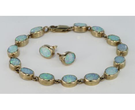 9ct Gold Opal set Bracelet with matching Opal Earrings weight 12.8 grams