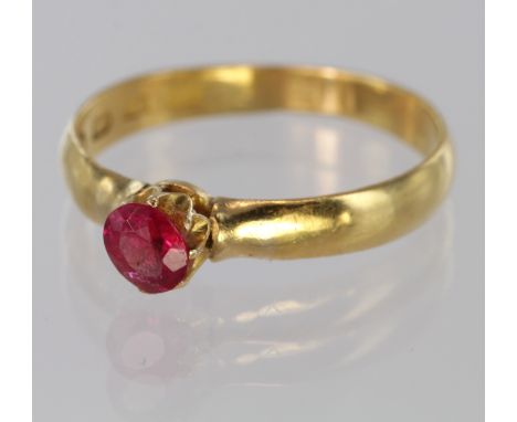 22ct Gold Ruby set Ring size M weight 2.3g