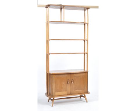 Lucian Ercolani - Ercol Furniture - Giraffe - A 20th century Ercol ' Giraffe ' bookcase room divider of beech and elm wood co