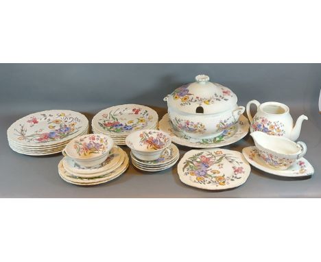 A Wedgwood Etruria pattern part dinner and tea service 
