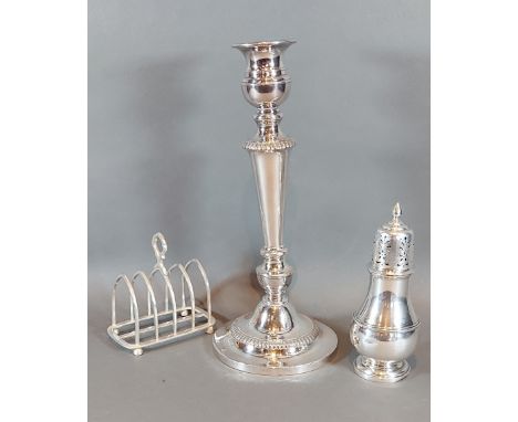A Sheffield silver four division toast rack together with a Birmingham silver sugar caster, 10ozs together with a silver plat
