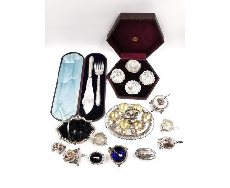 A miscellaneous collection of silver plate to include a boxed knife and fork, a boxed set of cut glass and silver plated bowl