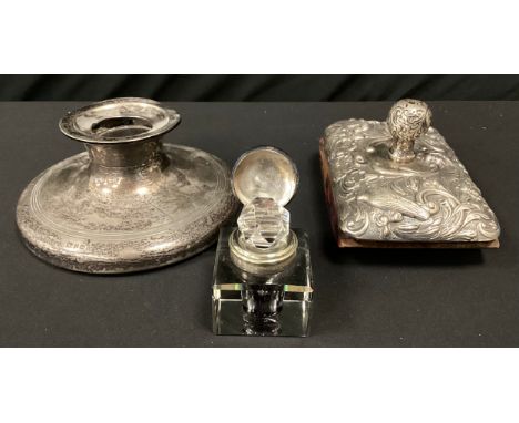 An Edwardian silver mounted desk roller, William Comyns &amp; Sons, London 1900;  inkwell, Birmingham 1928 etc 