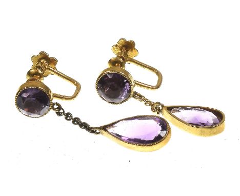 A pair of amethyst ear pendantsThe circular shape amethyst, with a chain link suspending a pear shape amethyst drop, to screw