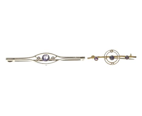 Two early 20th Century amethyst and seed pearl bar broochesIn different designs, to precious yellow metal (2)