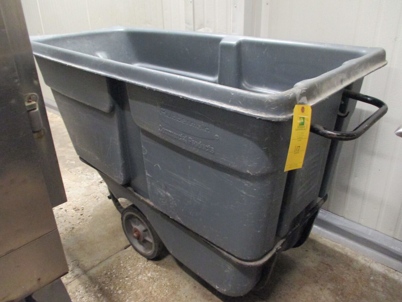 Rubbermaid Rolling Trash Bin, Tilt, 1 cubic yard, RIGGING FEE $25