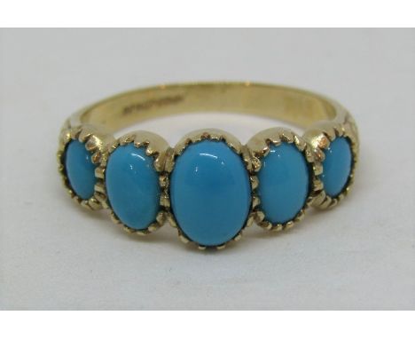 9ct ring set with graduated turquoise, with engraved scrolled decoration to shank, size O/P, 3.3g