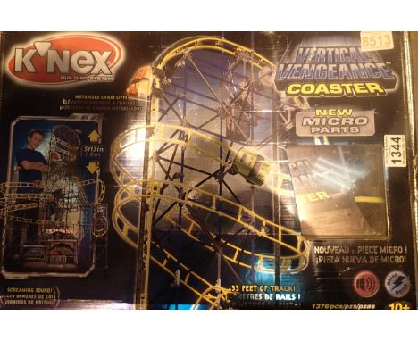 A boxed KNex Vertical Vengeance coaster game. P&amp;P Group 3 (£25+VAT for the first lot and £5+VAT for subsequent lots) 