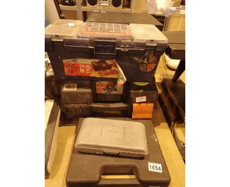 Mixed tools and toolboxes. Not available for in-house P&amp;P, contact Paul O'Hea at Mailboxes on 01925 659133 