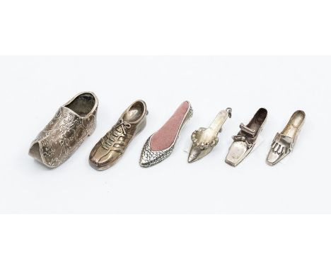 &nbsp;A group of 800 standard silver model of three various shoes in the 18th Century style; a runner /sneaker; a 925 standar