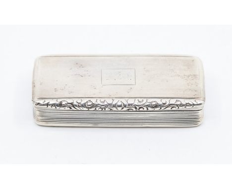 A George IV silver snuff box, rectangular with foliate thumpiece and reeded sides, the cover and base with engine turned deco