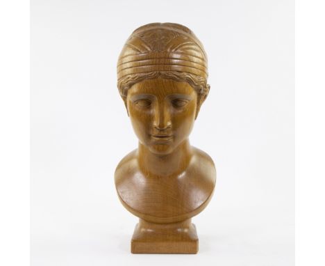 Art deco wooden bust of a young lady, monogram AV Art deco houten buste van een jongedame, monogram AV H 43 cm