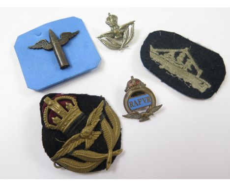 RAF an early badge selection inc Air Gunner sleeve badge, RAFVR Lapel badge, WO"s metal cap badge, Air Sea Rescue patch etc  