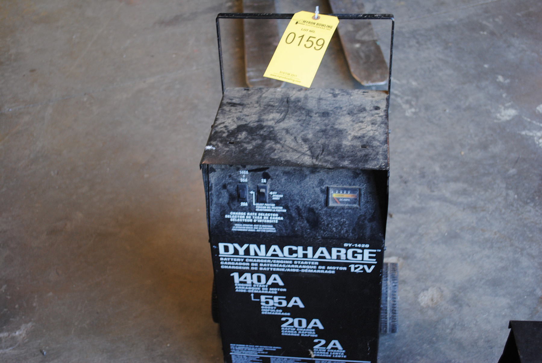 { Group of lots 158, 159 } } } } DYNACHARGE BATTERY CHARGER/ENGINE