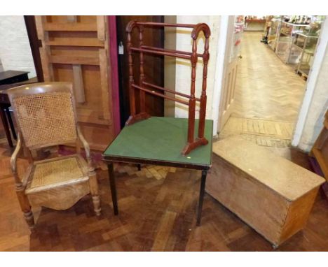 Card table; towel rail; blanket box and commode. Condition report: see terms and conditions.
