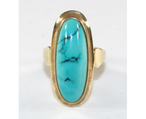Türkisring 585 GG: Meistermarke OA. Ovaler Türkiscabochon auf teilgesägtem Ringkopf. Rg. 16/16,5 Gew. 6,5 g.   Orig. Juwelier