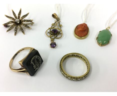 3 9CT GOLD VINTAGE & ANTIQUE PENDANTS WITHA DIAMOND SEED PEARL STAR BROOCH & 2 9CT GOLD RINGS