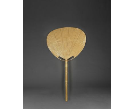 INGO MAURER (1932-2019)Lampadaire Uchiwa ICréation en 1973Edition Design MEtiquette de l'éditeurBambou et papier de rizH: 216