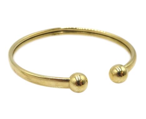 9ct gold bangle hallmarked, approx 4.7gm - Condition Report 
