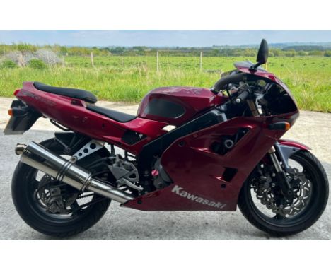 1992 Kawasaki ZXR 400 Being sold without reserve Registration number J895 VKV Frame number Engine number 24,100 recorded mile