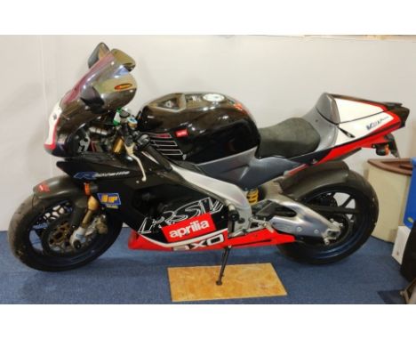 2000 Aprilia RSV 1000R Registration number X464 XVF Frame number ZD4ME0010YS 100846 Engine number R0692115 Recent full servic