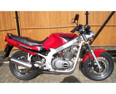 2000 Suzuki GS 500 E Registration number W498 OAS Frame number JS/GM51B000502059 Engine number M502-148982 2,075 recorded mil