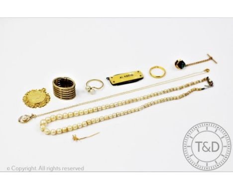 A 22ct yellow gold wedding band, weight 2.9gms, size K, with a 9ct gold untested pearl set pendant and chain, a yellow metal 