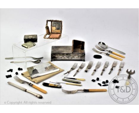 A selection of silver plated wares and objects of virtue, to include, seven Art Nouveau silver handled forks (handles detache