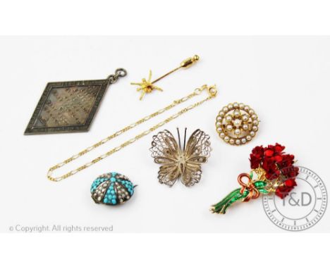 A collection of jewellery, to include, a Victorian untested pearl set circular brooch in yellow metal (unmarked), a turquoise