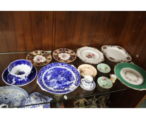 A COLLECTION OF ROYAL WORCESTER CERAMICS ETC TO INCLUDE CABINET PLATES, CUP AND SAUCERS ETC 