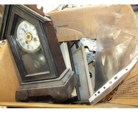A BOX OF COLLECTABLES TO INCLUDE A GOTHIC STYLE MANTLE CLOCK