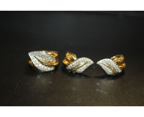 AN 18 CARAT GOLD DIAMOND AND EARRING SET, RING SIZE N APPROX WEIGHT OF RING 8.9G