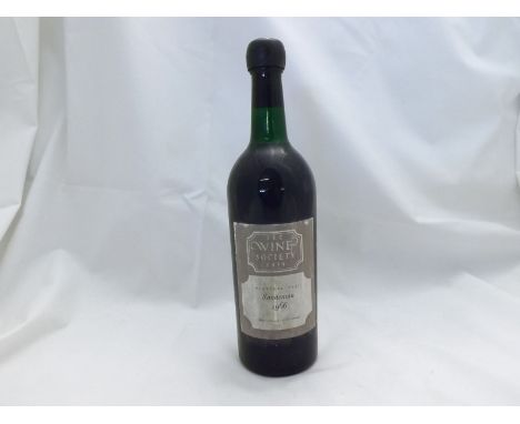 1 bt 1966 Sandeman Vintage Port  