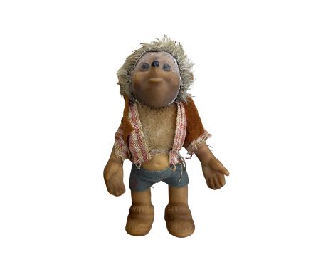 A 1950s Steiff 'Macki' hedgehog, lacking original tag (af)