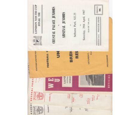 RESERVES / YOUTHS    Collection of over 40 Reserves and Youth programmes, mainly 50s and 60s and includes Crystal Palace Juni