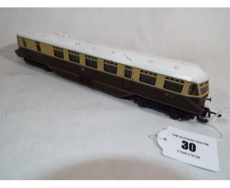 Model railways - a Lima OO gauge GWR diesel electric op no 22, excellent - Est £20 - £40