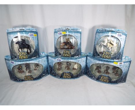 Lord of the Rings - a collection of six mint in box Lord of the Rings figures to include Soldiers and scenes and Warriors and