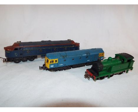 Model Railways - three OO gauge locomotives comprising a Hornby 0-6-0T tank loco op no 31340, Lima diesel electric D6524 BR l
