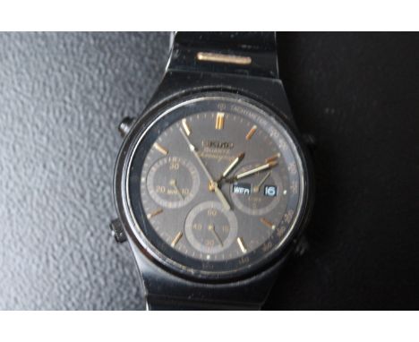 A SEIKO BLACK FACE MULTI DIAL DAY / DATE CHRONOGRAPH, Dia. 3 cm&nbsp; &nbsp; Condition:&nbsp;Working capacity unknown, not cu