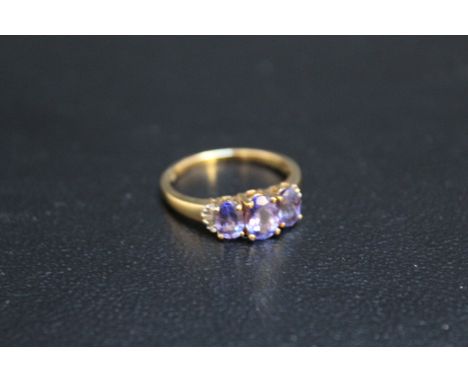 AN ILLIANA 18CT GOLD GEMSET DRESS RING, size R, approx. weight 3.79 g