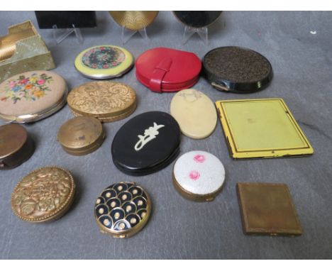 A COLLECTION OF VINTAGE POWDER COMPACTS ETC., varying designs, materials, shapes and periods, examples include Kigu, Tokalon,