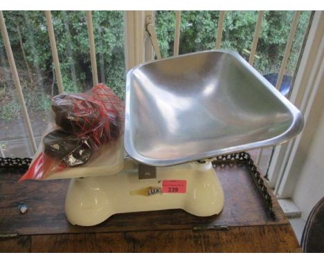A set of mid 20th century weighing scales 