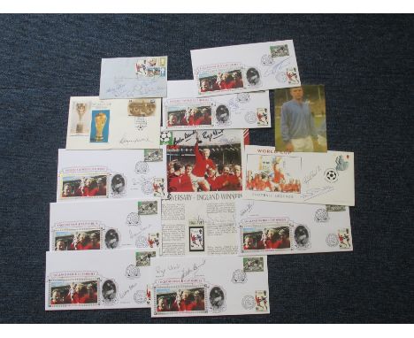 England 1966 World Cup winners autographs, comprising: a group of 9 First Day covers (7 with England Winners stamp) and beari