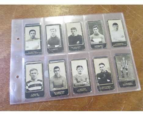 Smiths, 23x Football cards of which 6 are Cup Tie from the Glasgow maker, 12 are Scottish, etc (23) Poor but Rare