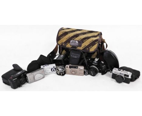 Various cameras, etc., Nikon, with 1967810 1:1.8 lens in fitted case, 9cm high, camera case, others, Jenoptik, Pentax Espio 7