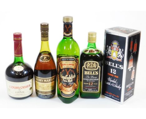 Various alcohol, boxed bottle of Bell's 12 year old blended Scotch whisky, Courborsier Cognac, Glenfiddich, Drambuie, and a b