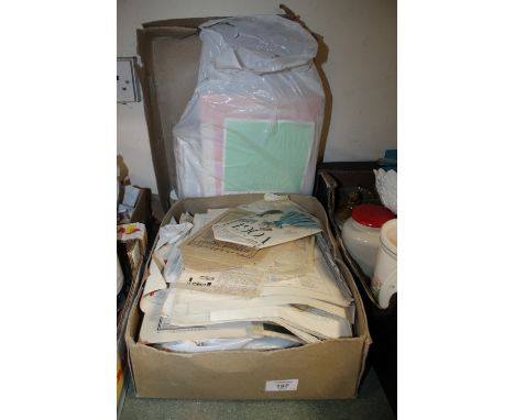 A QUANTITY OF VINTAGE SEWING PATTERNS TO INCLUDE VOGUE