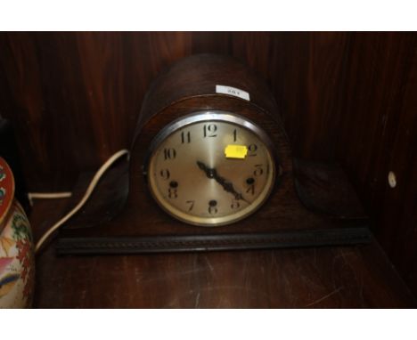 A VINTAGE NAPOLEON HAT MANTEL CLOCK 